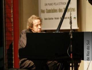 Pianista brasileiro Arthur Moreira Lima, um dos mais respeitados no Mundo, morre aos 84 anos. Há 14 anos ele tocou em Rio do Sul. Você lembra?