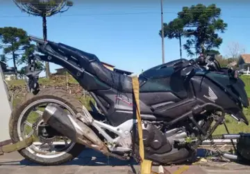 Motociclista é hospitalizado após se envolver em acidente na SC-390