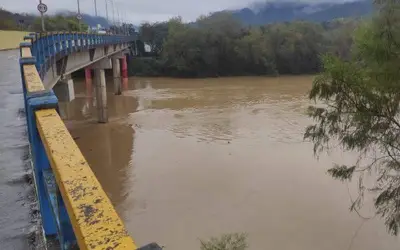 Com previsão de mais chuva, rio Itajaí-Açu pode chegar a 8,5m, em Rio do Sul, alerta Defesa Civil