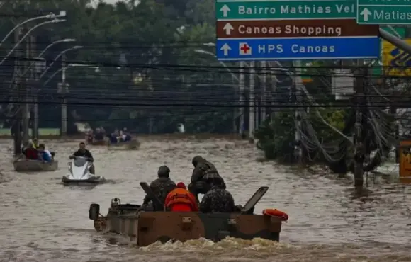 Especialistas afirmam que situação continuará crítica em áreas sob enchente, por longo período
