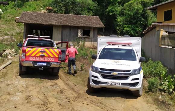 Idoso morre após ser atropelado por trator em Rio do Sul