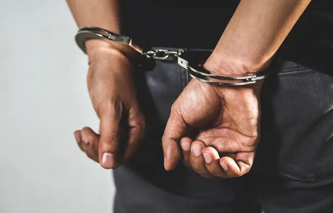 Homem é preso após agredir companheira de 17 anos, em Agrolândia